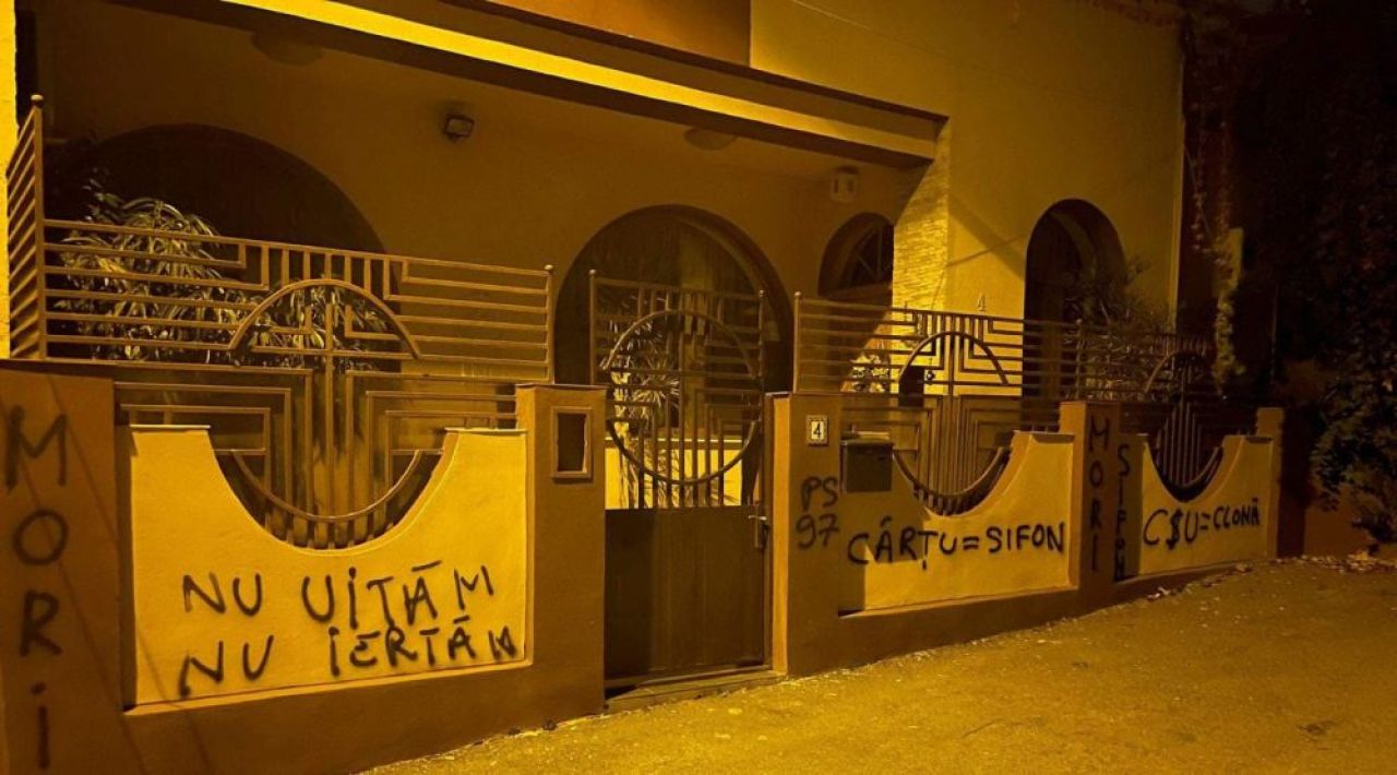 „Veniți ziua, că nu vă face nimeni nimic!” Cârțu, ironic după ce suporterii olteni i-au vandalizat din nou casa_3