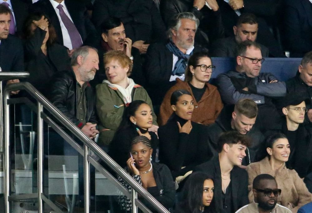 Super apariție pe Parc des Princes! Ed Sheeran, prezent la meciul cu Manchester City, s-a fotografiat cu Leo Messi _6