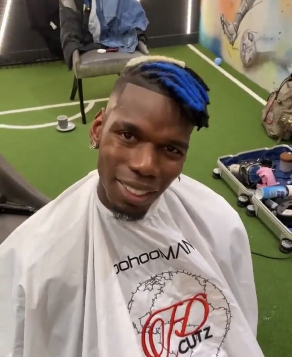 Pogba și-a schimbat look-ul înaintea duelului cu Villarreal din Champions League! Cum a apărut mijlocașul _4