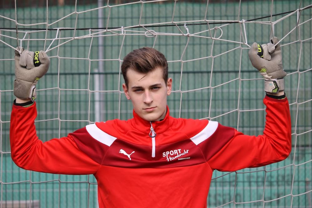 Carl Luis, un româno-german de 2,05 m stabilit în SUA, pe urmele lui Carl Lewis: 