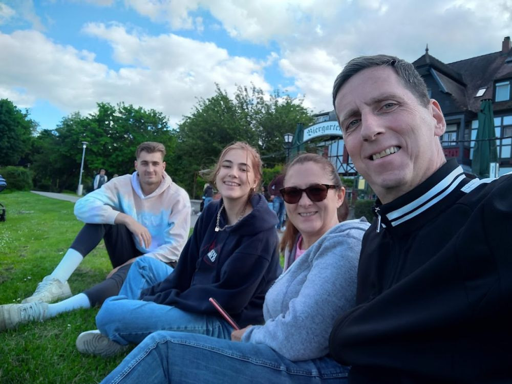 Carl Luis, un româno-german de 2,05 m stabilit în SUA, pe urmele lui Carl Lewis: 