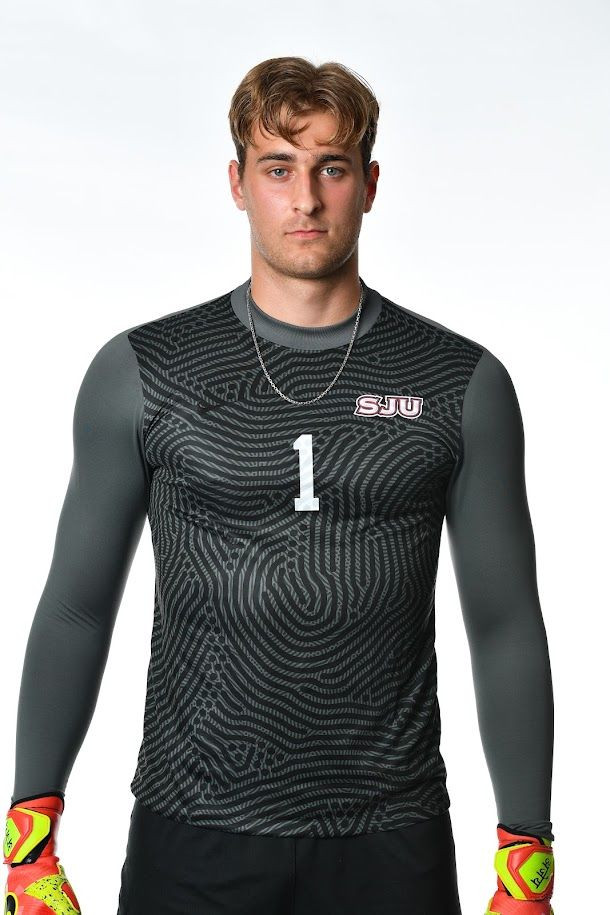 Carl Luis, un româno-german de 2,05 m stabilit în SUA, pe urmele lui Carl Lewis: 