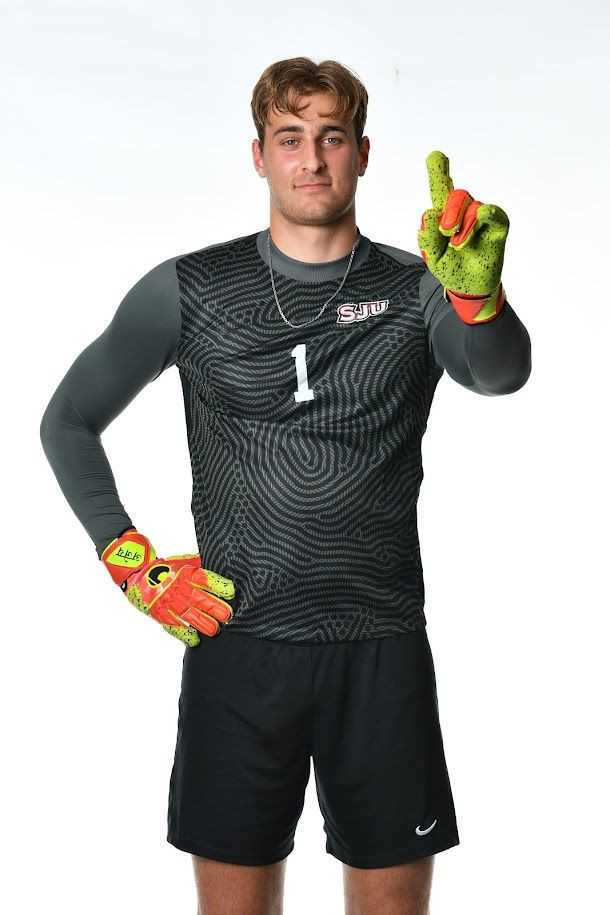 Carl Luis, un româno-german de 2,05 m stabilit în SUA, pe urmele lui Carl Lewis: 