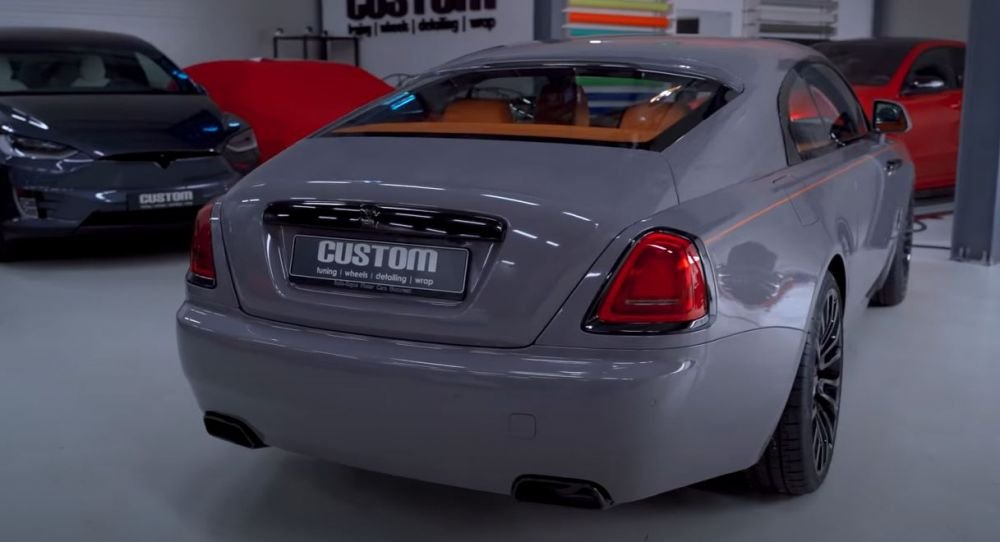 E mașină sau navă spațială?! Rădoi și-a tunat Rolls Royce-ul și arată impecabil! Cum și-a modificat mașina _9