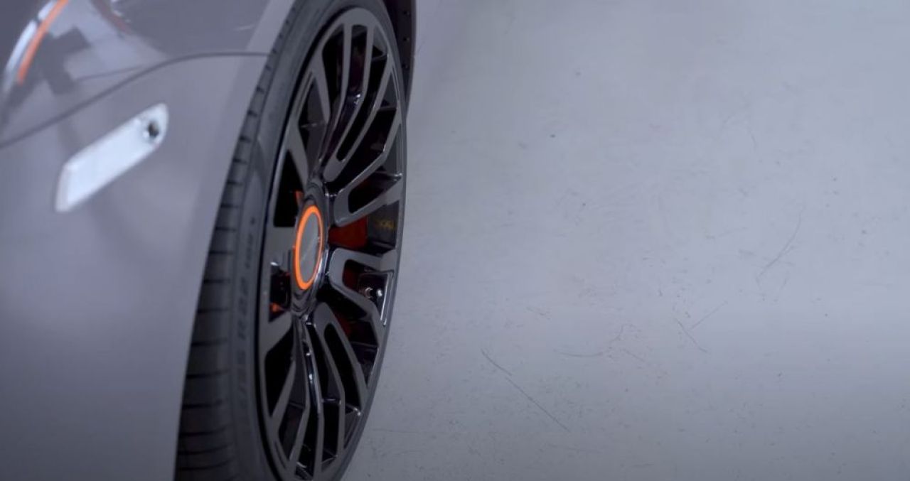 E mașină sau navă spațială?! Rădoi și-a tunat Rolls Royce-ul și arată impecabil! Cum și-a modificat mașina _11