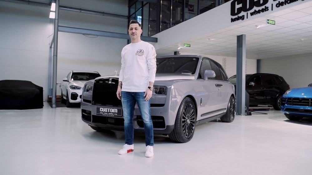 E mașină sau navă spațială?! Rădoi și-a tunat Rolls Royce-ul și arată impecabil! Cum și-a modificat mașina _19