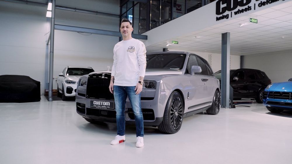 E mașină sau navă spațială?! Rădoi și-a tunat Rolls Royce-ul și arată impecabil! Cum și-a modificat mașina _19