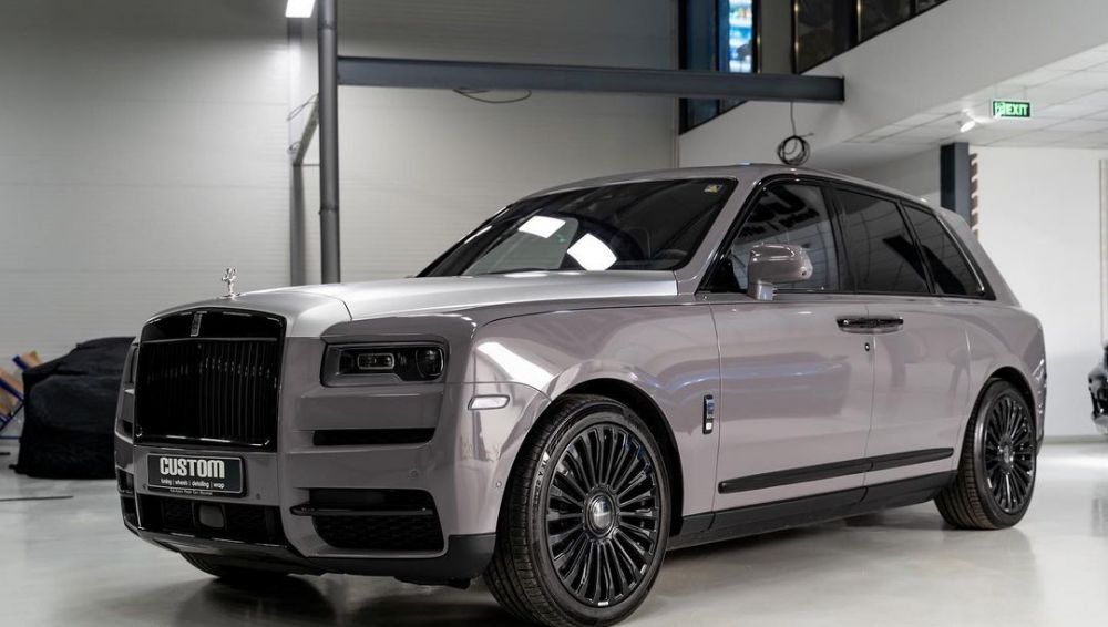 E mașină sau navă spațială?! Rădoi și-a tunat Rolls Royce-ul și arată impecabil! Cum și-a modificat mașina _20