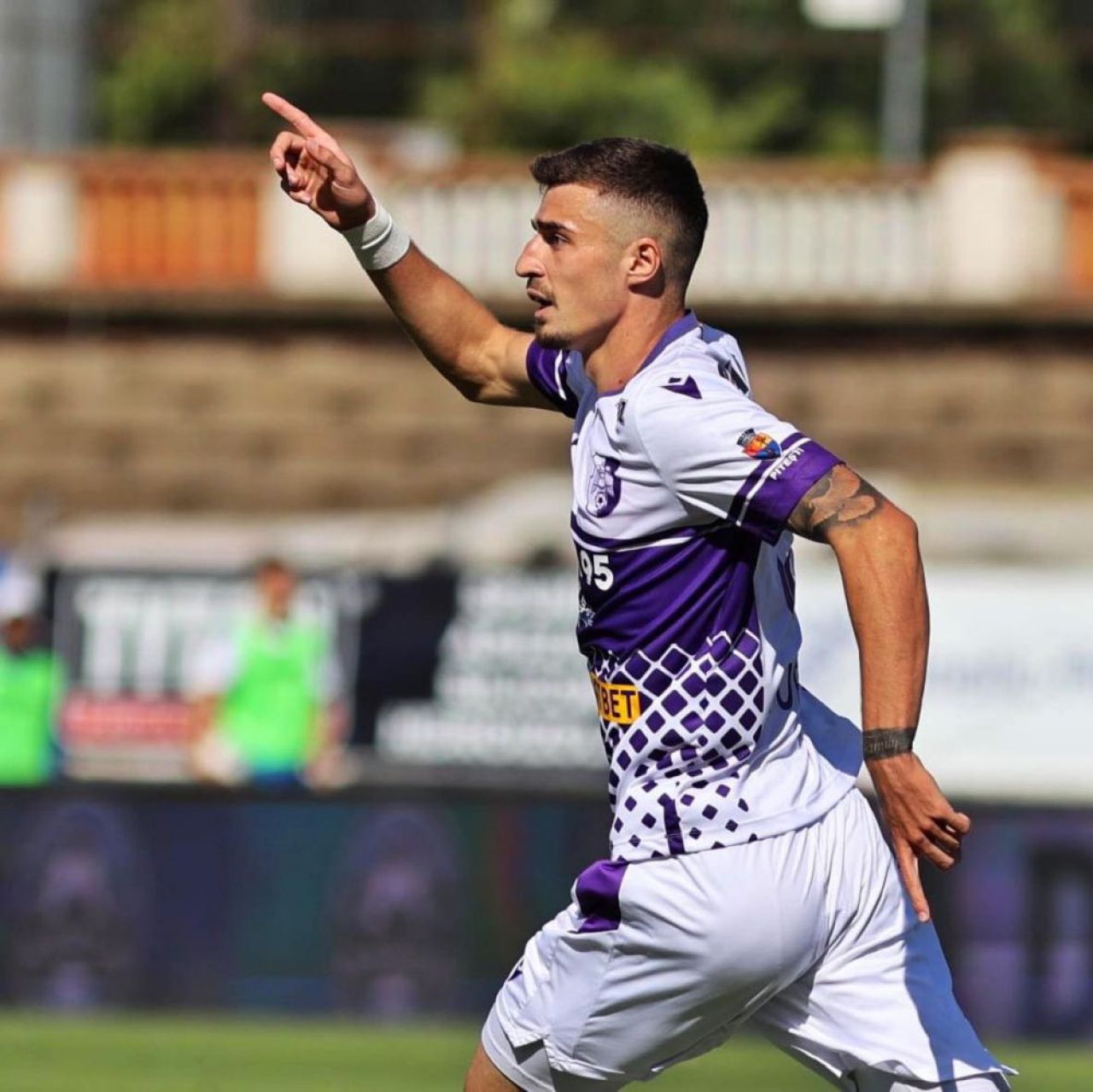 Sacrificiile unei cariere de fotbalist profesionist: ”Am plecat de lânga familie la 13 ani”_7