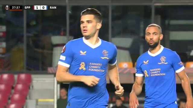 Niță l-a învins pe Ianis Hagi! Slavia lui Stanciu a pierdut pe terenul lui Feyenoord_3