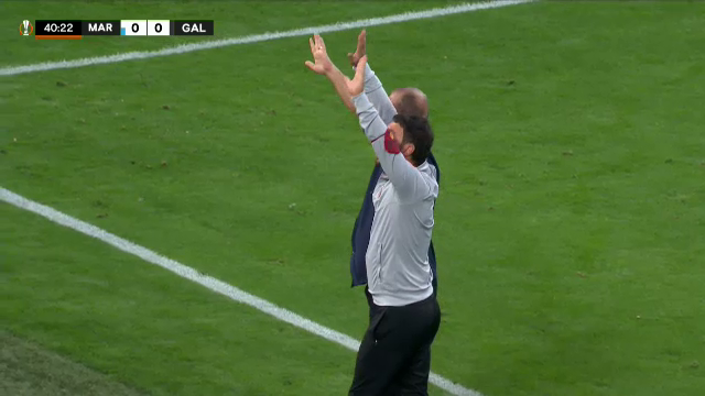 Momente incredibile la Marseille - Galata! Meciul a fost întrerupt din cauza fanilor! Terim s-a dus direct la ei_5