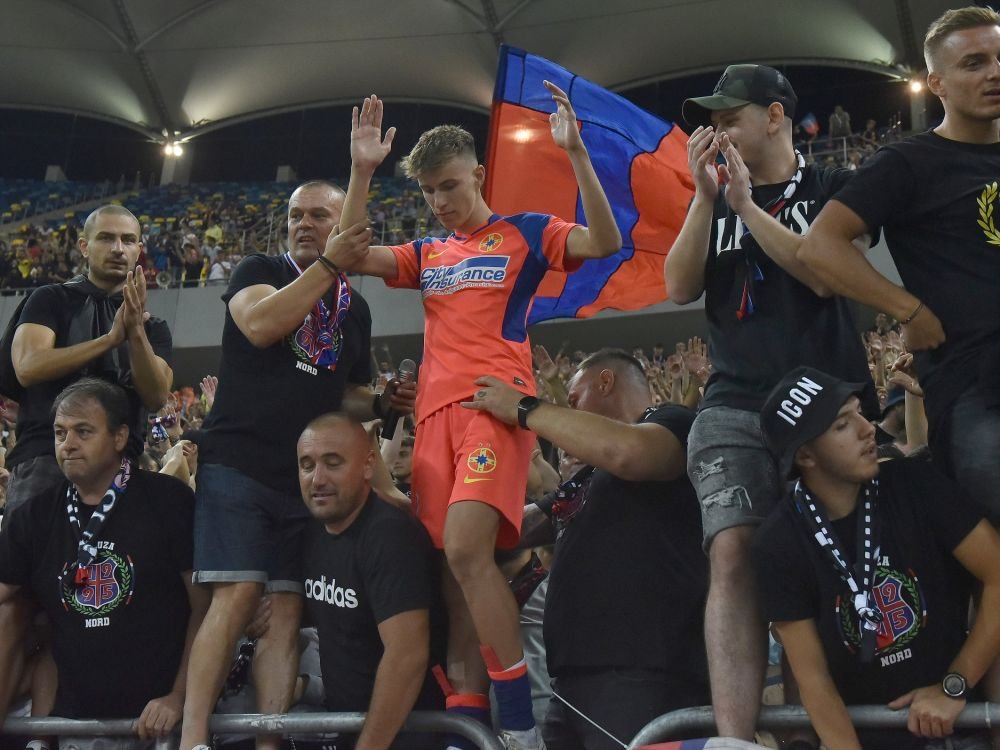 „Sunt suporterii Stelei, ar trebui să-i lase să joace acolo!” Un fost idol al tribunelor din Ghencea, de partea FCSB-ului_3
