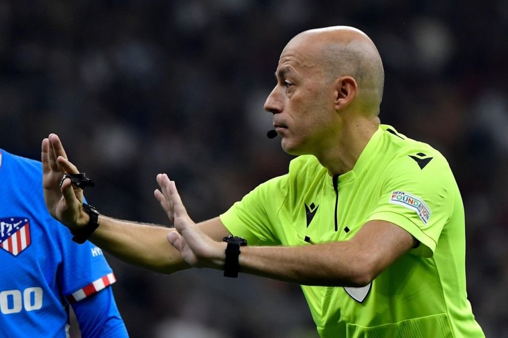 Tricolorii vor fi arbitrați de centralul care a făcut praf meciul lui AC Milan din Liga Campionilor! Germania-Rom&acirc;nia este vineri la 21:45, LIVE pe PRO TV și pe VOYO