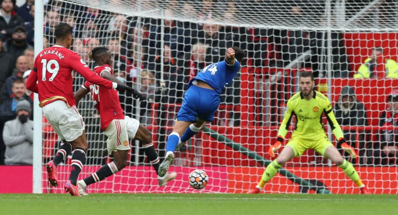 I-a dat lovitura lui United sub privirile lui Ronaldo și l-a ironizat pe superstarul portughez! Cum a reacționat jucătorul lui Everton_3