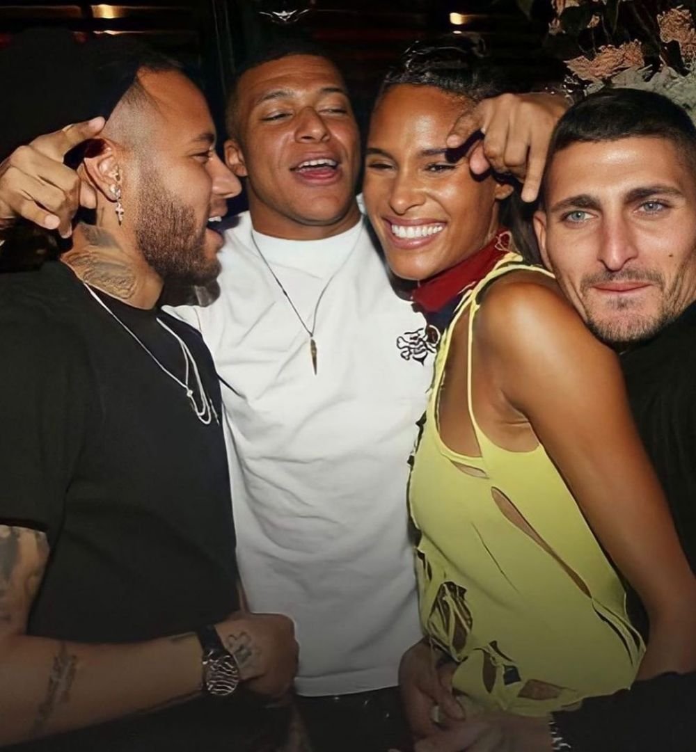 Starurile de la PSG, petrecere alături de un model internațional. Imaginile care au stârnit reacții controversate _8