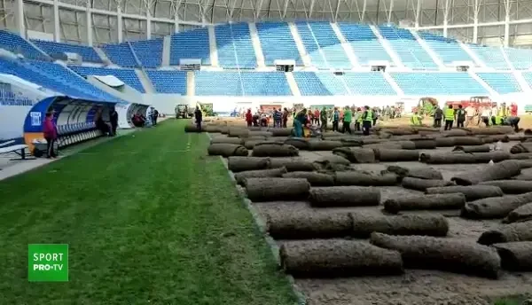 Se lucrează de zor la stadionul „Ion Oblemenco”! Când vor putea juca cele două echipe din Craiova pe noul gazon
