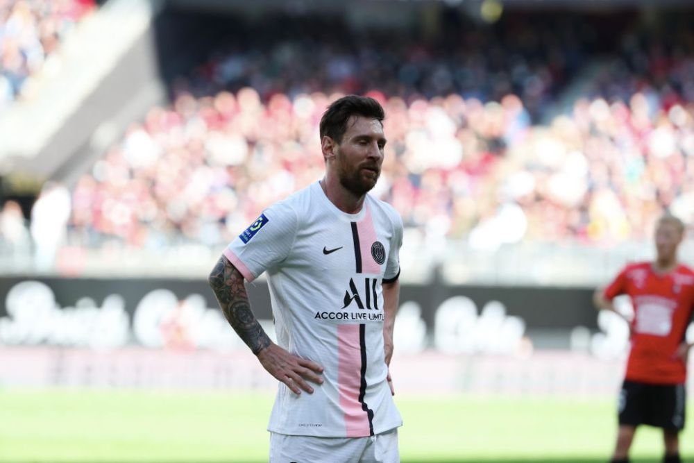 &rdquo;Nu știu ce socoteli și-a făcut. La Barcelona se plimba pe teren&rdquo;. Ce a spus Lucescu după ce l-a văzut pe Messi la PSG