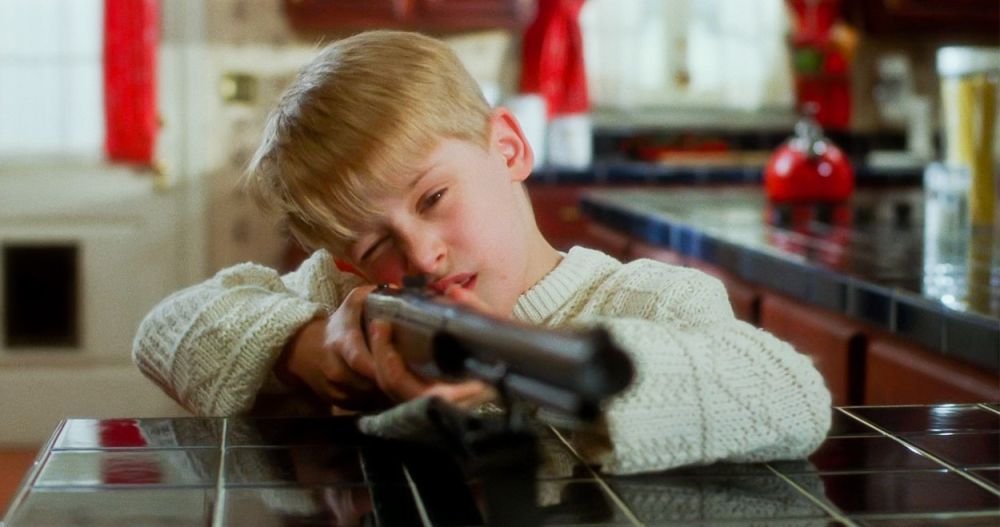 Macaulay Culkin, aproape de nerecunoscut. Starul din 