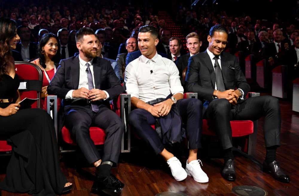 Legendarul jucător al Angliei se &icirc;nclină: &bdquo;Maradona și Messi joacă un alt sport , nu există comparație cu Cristiano&rdquo;
