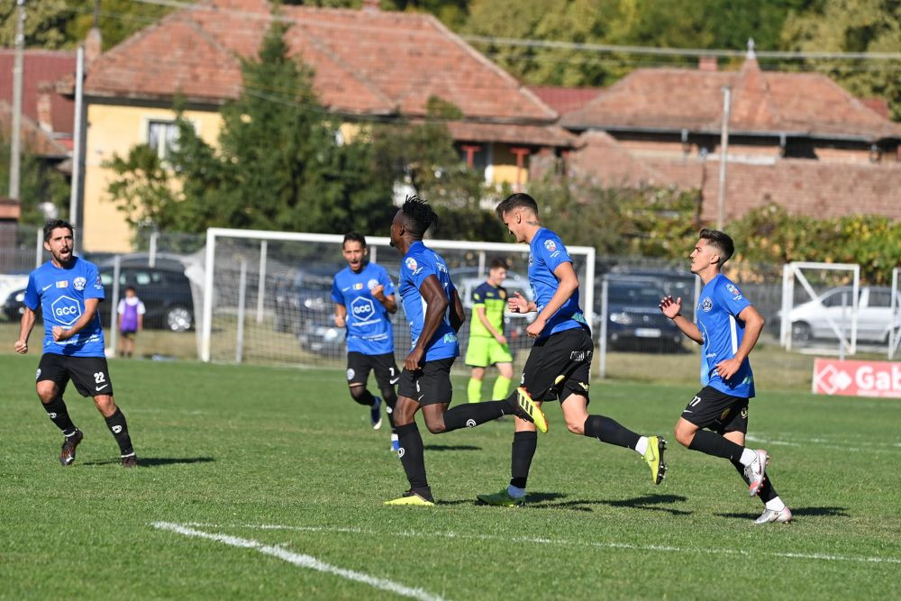 Echipa din Liga 3 la care joacă Florin Costea și-a făcut imn rock de ascultat pe repeat! _4