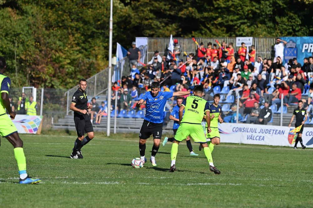 Echipa din Liga 3 la care joacă Florin Costea și-a făcut imn rock de ascultat pe repeat! _5