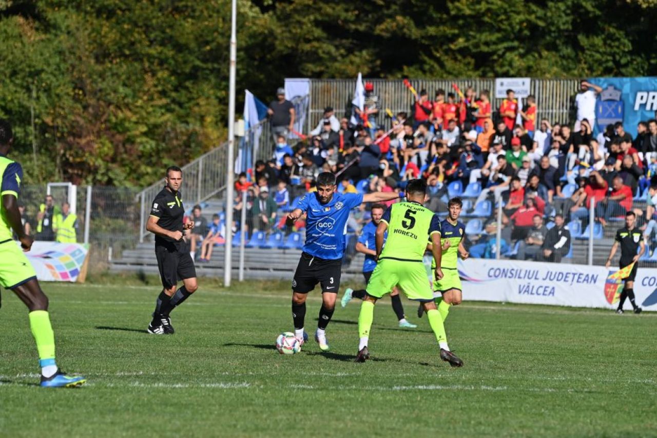 Echipa din Liga 3 la care joacă Florin Costea și-a făcut imn rock de ascultat pe repeat! _5