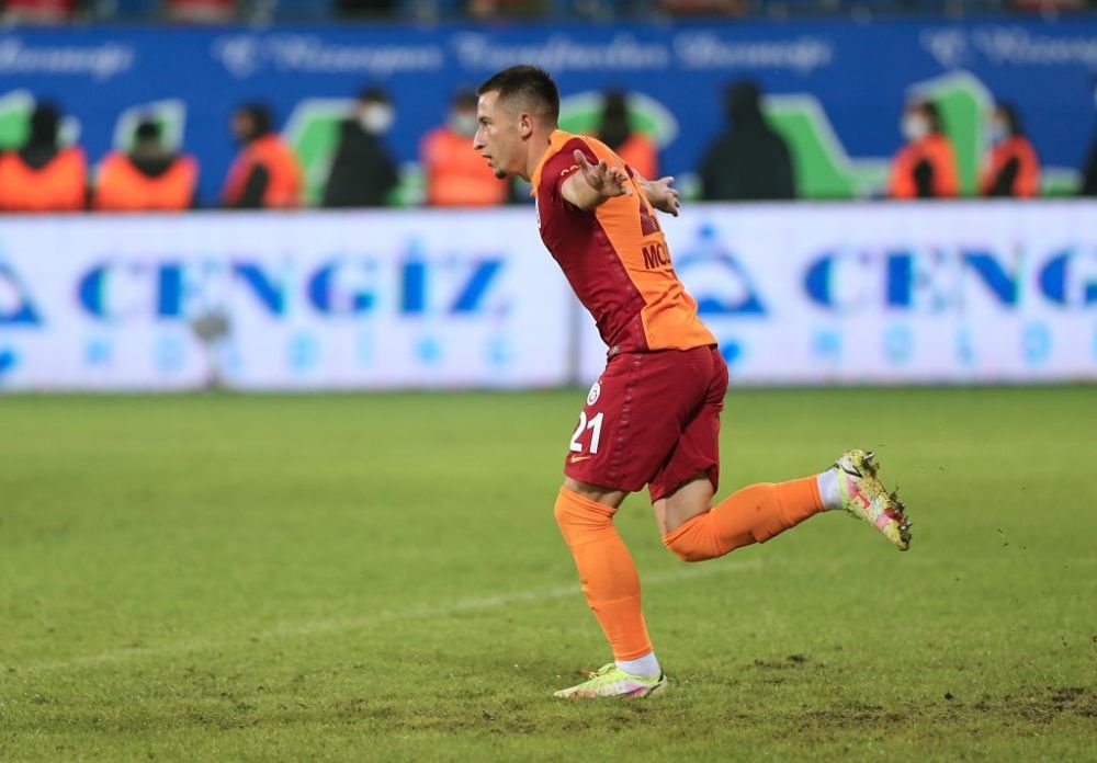 Ce s-a întâmplat cu jucătorul de la Galatasaray, acuzat de derapaj rasist asupra lui Moruțan. Presa din Turcia a dezvăluit tot _11