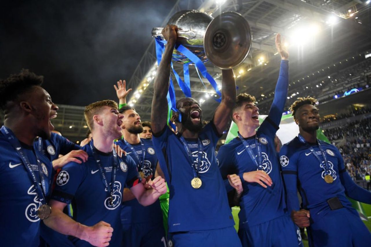 SPECIAL | Antonio Rüdiger, copilăria anevoioasă și fotbalul pe maidan. Românii dau piept în piept cu fundașul reinventat de Tuchel_4
