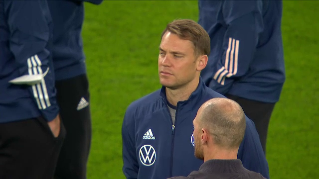 Primele imagini de la Hamburg. Surpriza de care au avut parte jucătorii români la intrarea pe stadionul din Hamburg_13