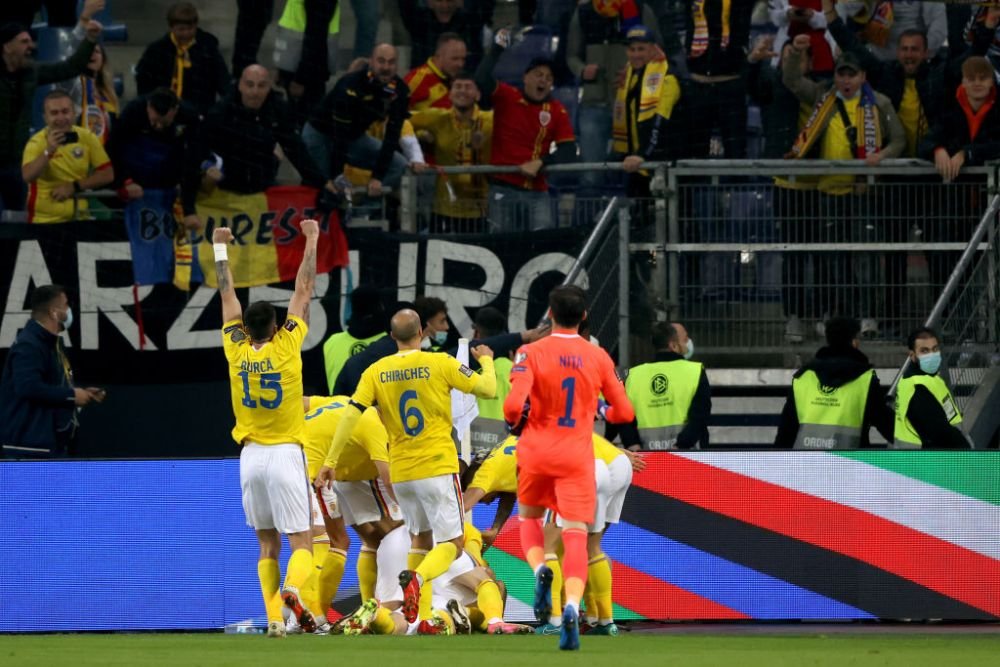 Pe urmele tatălui său! Faza impresionantă cu care Ianis Hagi a lăsat fără replică apărarea Germaniei _6
