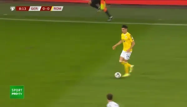 Pe urmele tatălui său! Faza impresionantă cu care Ianis Hagi a lăsat fără replică apărarea Germaniei