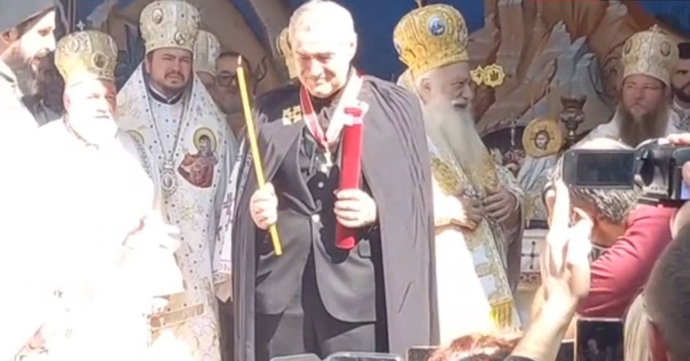 „Am cântat în corul bisericii!” Gigi Becali, l-ai găsit! El e următorul antrenor de la FCSB? :)_3