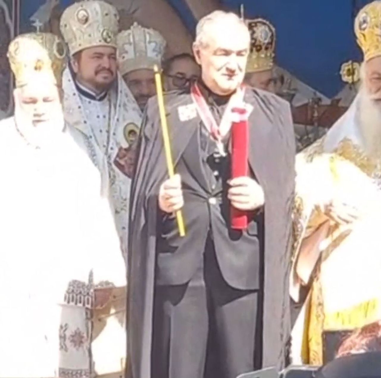 „Am cântat în corul bisericii!” Gigi Becali, l-ai găsit! El e următorul antrenor de la FCSB? :)_7