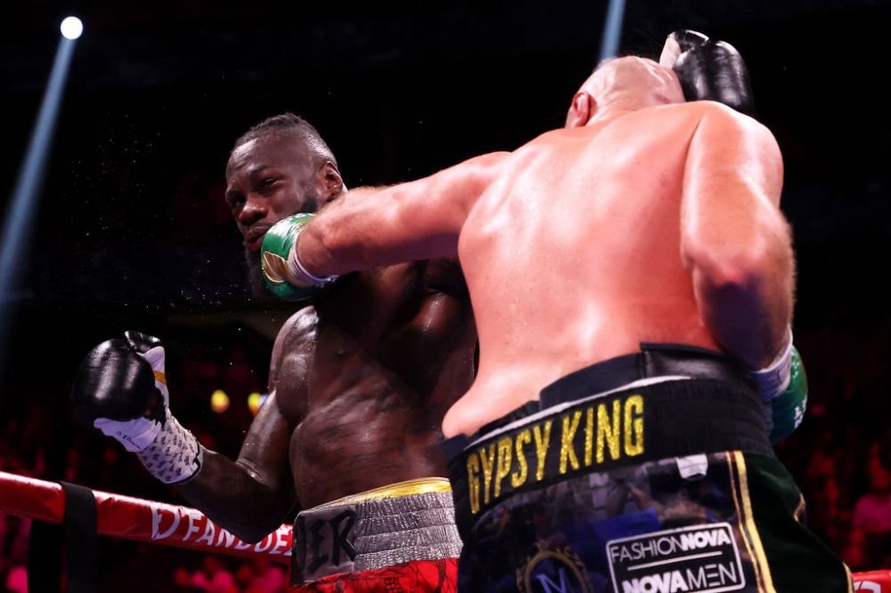 Tyson Fury a dat de pământ cu Deontay Wilder! Victorie prin TKO în cel mai tare meci al anului _5