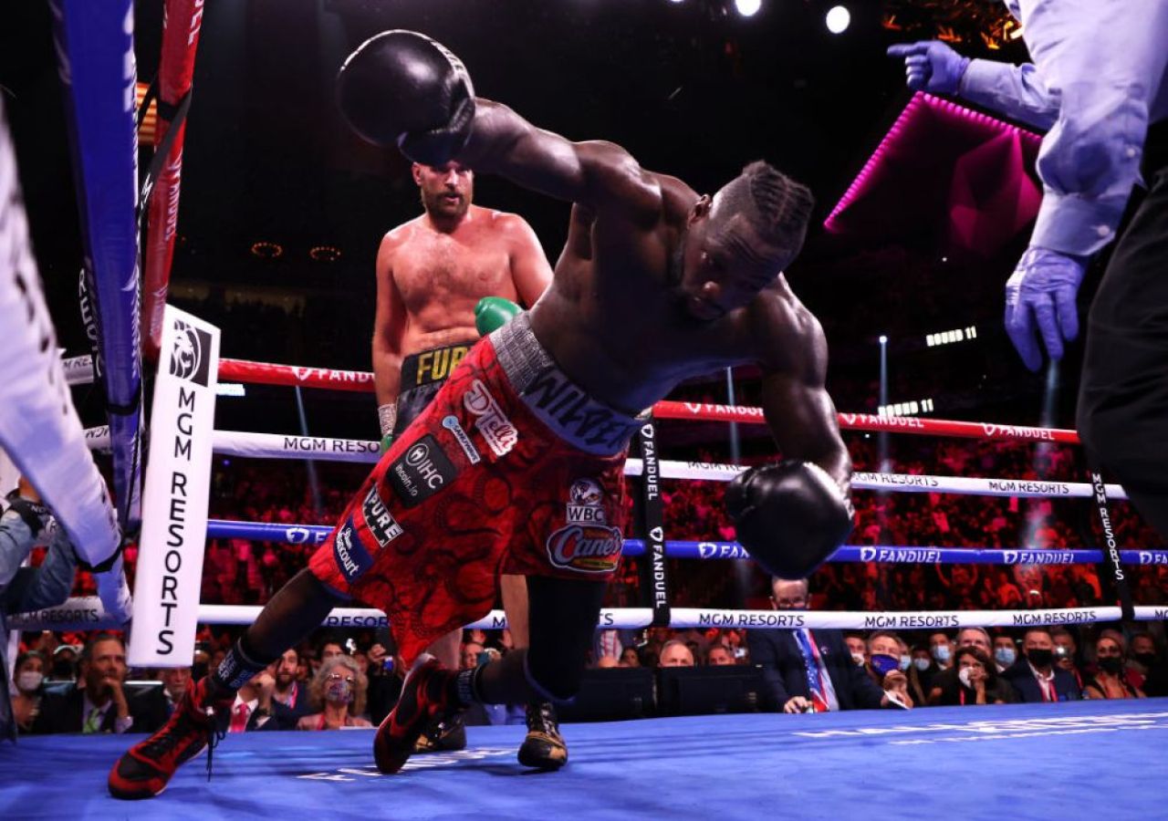 Tyson Fury a dat de pământ cu Deontay Wilder! Victorie prin TKO în cel mai tare meci al anului _12