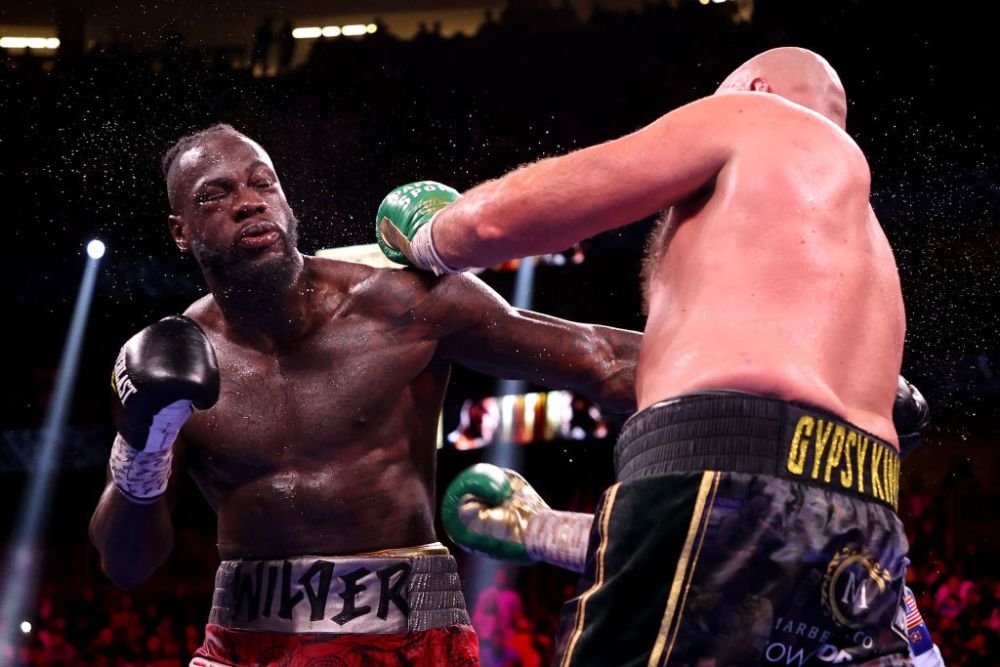 Tyson Fury a dat de pământ cu Deontay Wilder! Victorie prin TKO în cel mai tare meci al anului _14