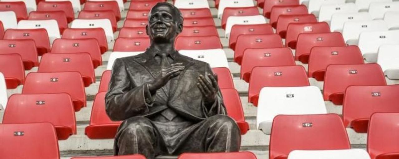 Gest superb la Arad! Francisc Neuman are o statuie în tribunele arenei_1