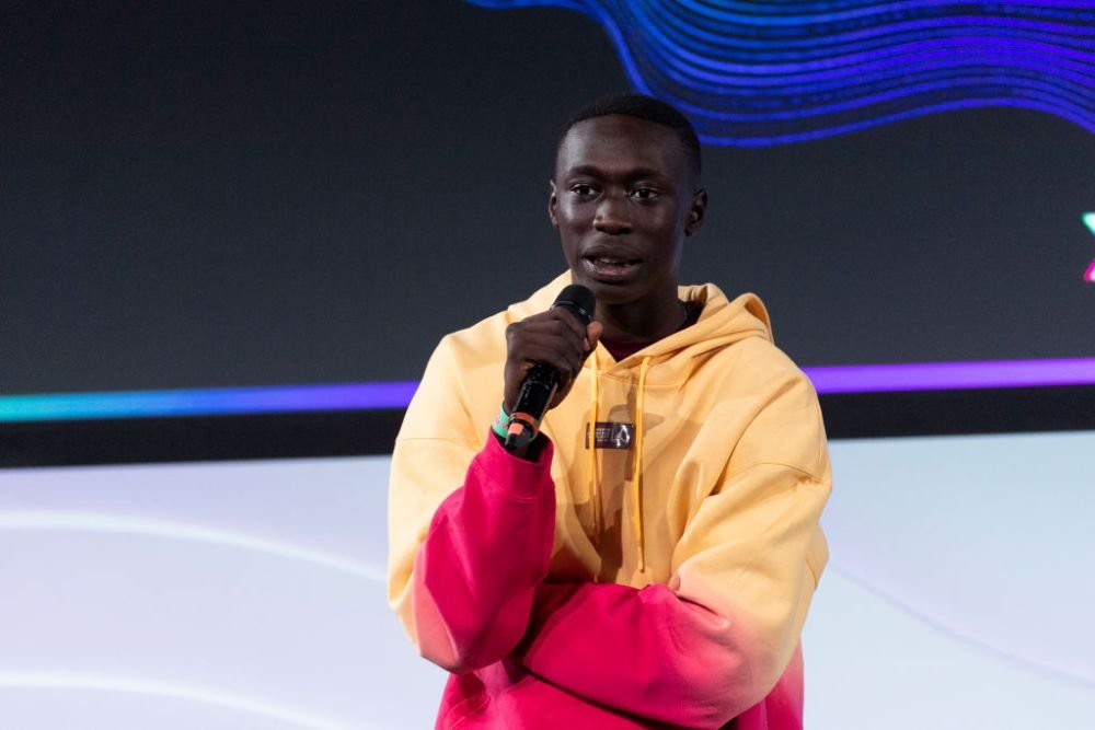 Cel mai cunoscut om al internetului i-a cucerit pe Mbappe și Pogba! Italianul Khaby Lame a primit tricourile starurilor Franței_6