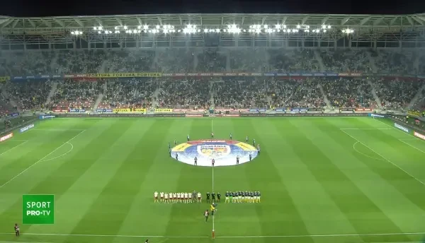Cu voci de soliști de operă! Momente superbe pe stadionul Steaua la intonarea imnului Rom&acirc;niei