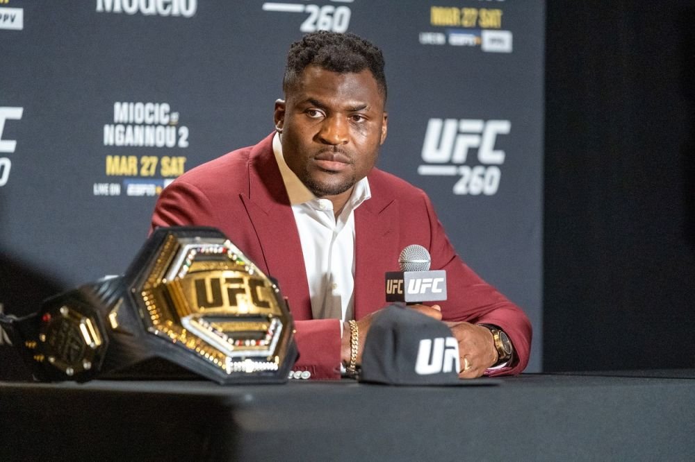 UFC | Campionul din mina de nisip. Francis Ngannou a trăit &icirc;ntr-o lume &icirc;n care m&acirc;ncarea era un lux&nbsp;