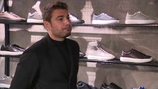 ”Briliantul” se răsfață! Mutu are o pereche de pantofi personalizați: ”Tot timpul am încercat să fac asta”_12