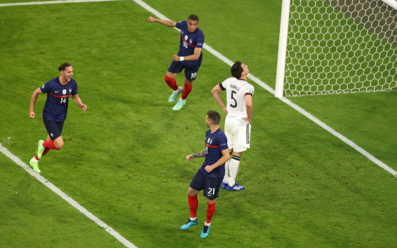 Anunțul momentului în fotbal! Campionul mondial chemat în fața justiției și pus să își aleagă penitenciarul unde urmează să fie închis_5