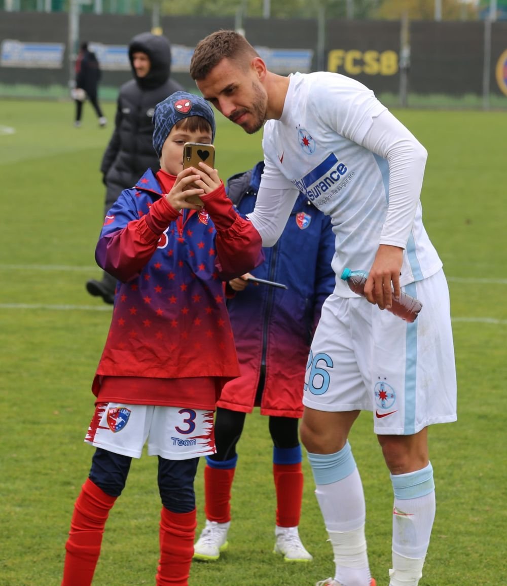 Ei sunt fotbaliștii de la FCSB testați pozitiv cu Covid-19! Câți jucători sunt disponibili pentru meciul cu CS Mioveni _4