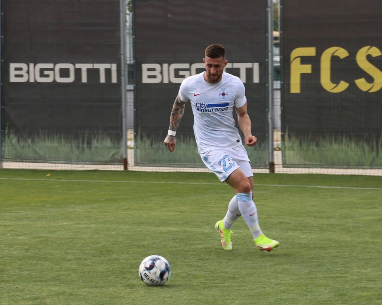 Dezastru pentru FCSB! Clubul roș-albastru mai pierde un jucător! Lista indisponibililor ajunge la 12 _3