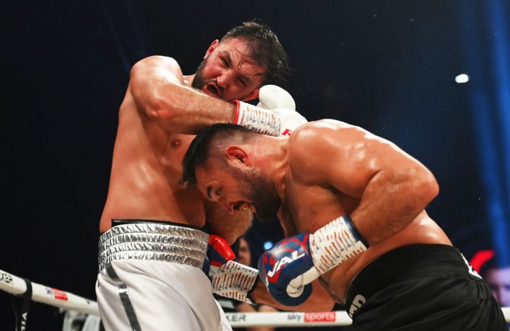 Christian Ciocan, abandon în lupta cu Hugh Fury! Boxerul român nu a mai putut continua lupta _4
