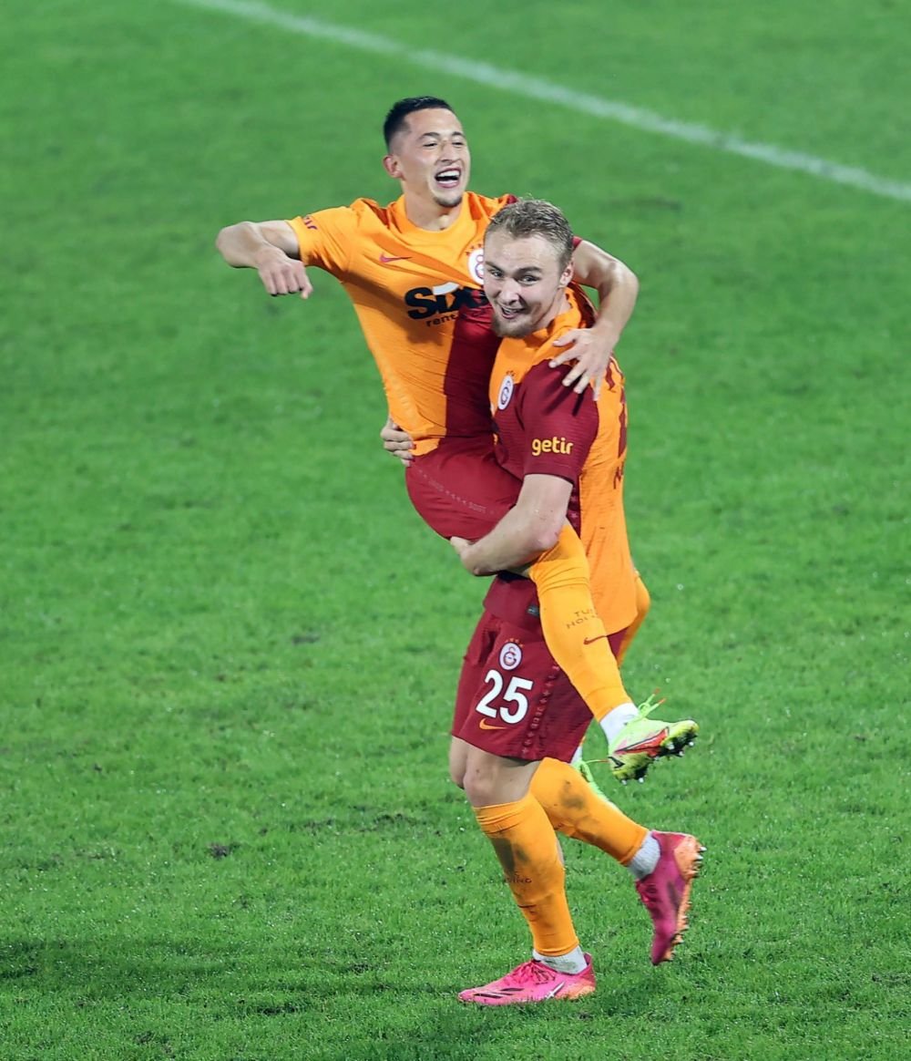 Comparat cu Mo Salah, Olimpiu Moruțan rămâne cu picioarele pe pământ. Ce a declarat românul care i-a cucerit pe turci_12