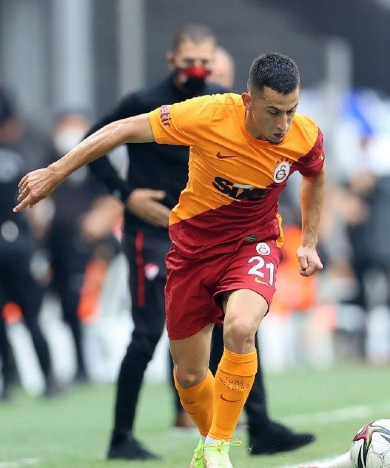 „Nu-i putem încuraja să facă asta!” Moruțan i-a impresionat pe fani, nu și pe Terim! Ce l-a nemulțumit pe antrenor_1
