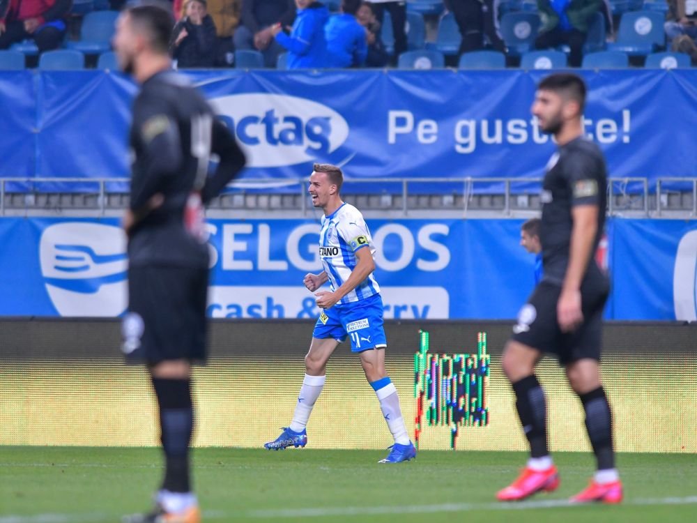 „Este fenomenal!” Fotbalistul lăudat de Reghecampf după victoria cu Academica. Ce spune de națională_12