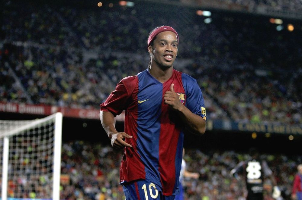 Conflictul dintre FC Barcelona și PSG escaladează. Gestul lui Ronaldinho, mărul discordiei dintre cele două cluburi _2