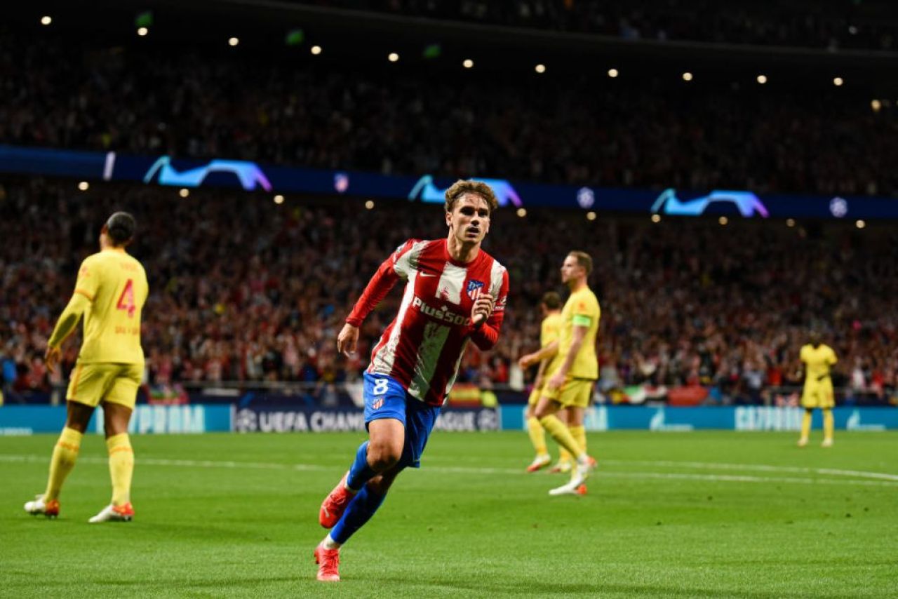 Dublă și v-am pupat! Antoine Griezmann, eliminat după un fault HORROR într-un duel cu Firmino_5